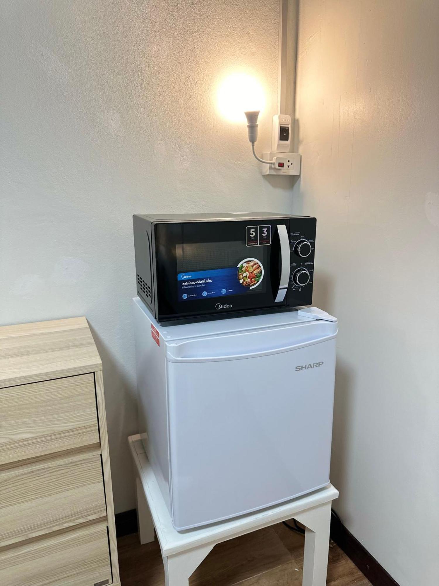 Service Apartment ห้อง102 ใจกลางเมืองใกล้แหล่งท่องเที่ยว Lampang Eksteriør bilde