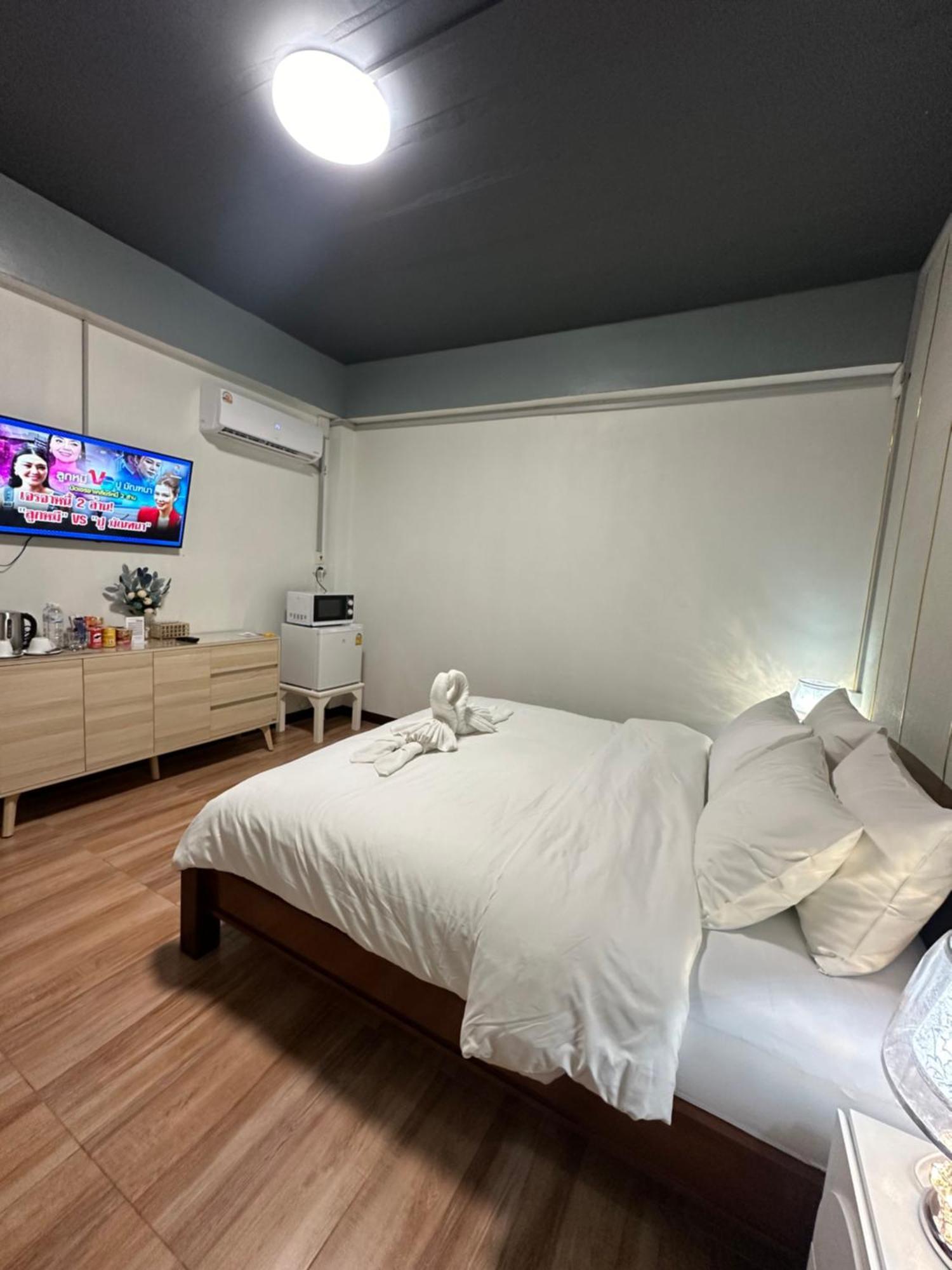 Service Apartment ห้อง102 ใจกลางเมืองใกล้แหล่งท่องเที่ยว Lampang Eksteriør bilde